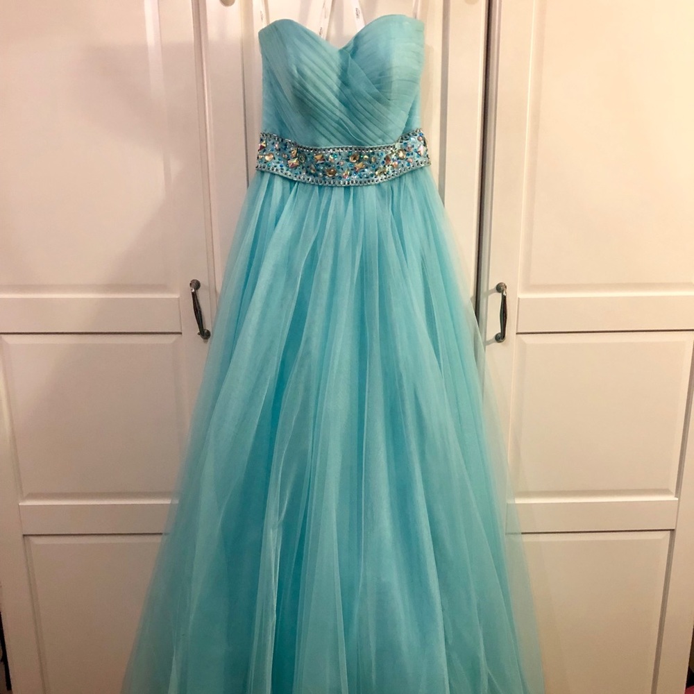 Tiffany Dress - Picture 1 of 8